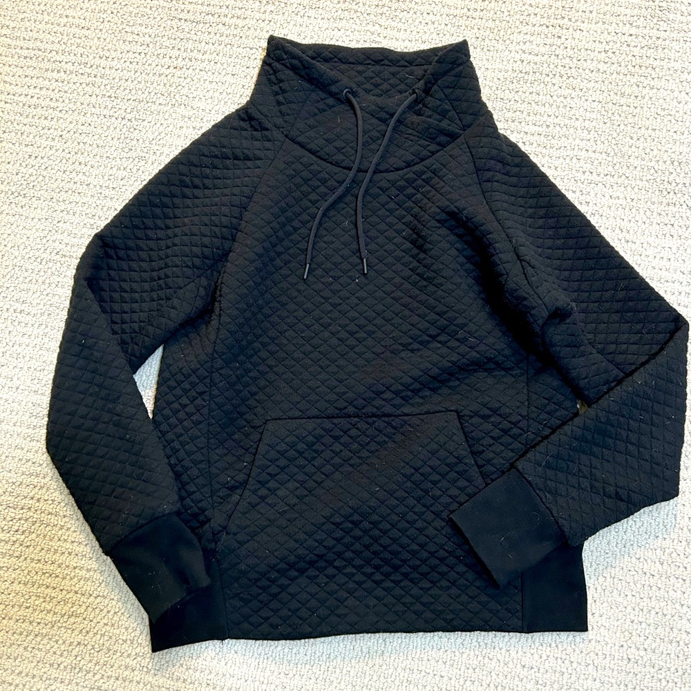 Quilted Funnel Neck Pull Over Women’s Small